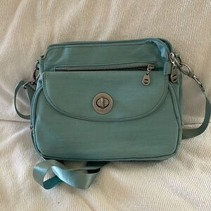 Baggallini Calais crossbody